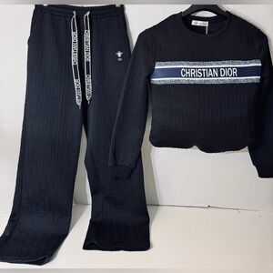 AUTHENTIC CHRISTIAN DIOR NEW WITH TAGS 2 PIECE SET. SIZE MEDIUM